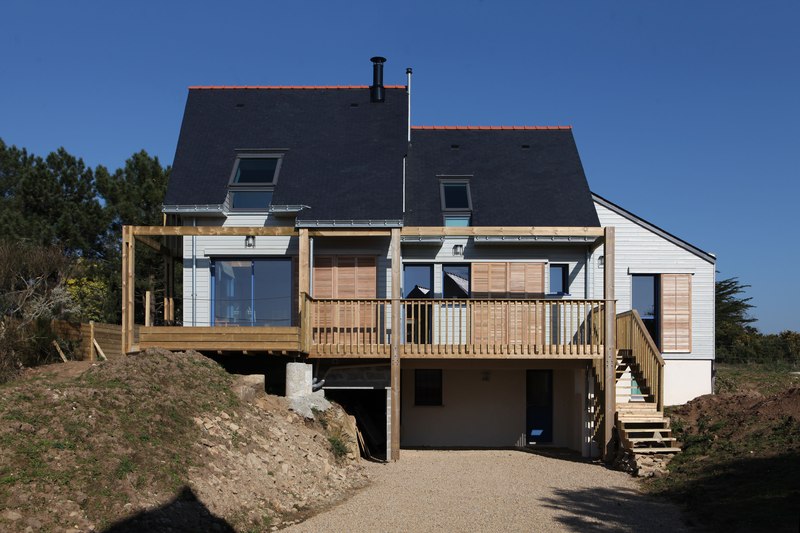 façade sud - Maison bois bioclimatique par Patrice Bideau architecte