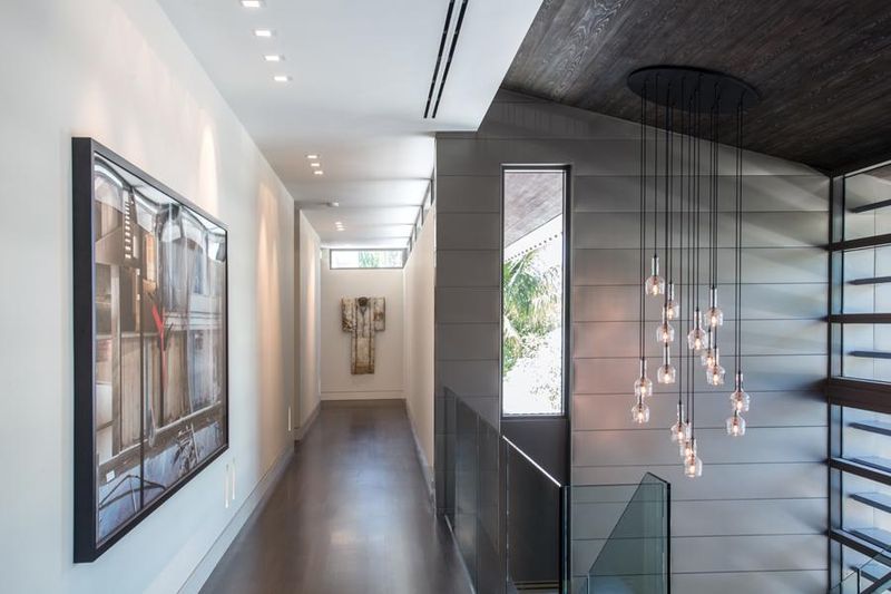 Couloir Art Déco - Ballantrae Court Par Kz Architecture - Floride, USA