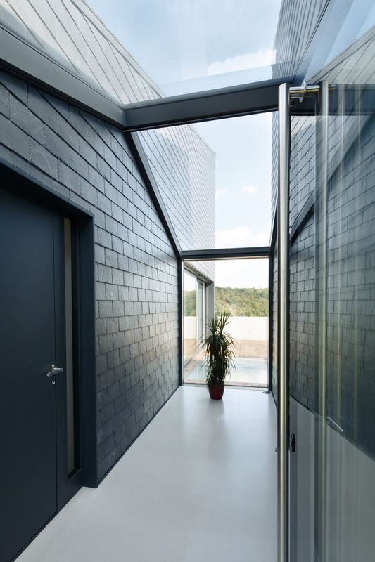Couloir Extérieur & Plafond Vitré - House-Krostoszowice Par RS+ - Krostoszowice, Pologne