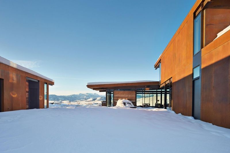 Cour Enneigée - Studhorse Par Olson Kundig - Washington, Etats-Unis