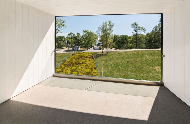 Entrée & Vue Jardin - Bower-House Par Kariouk Associates - Lac Erie, Canada