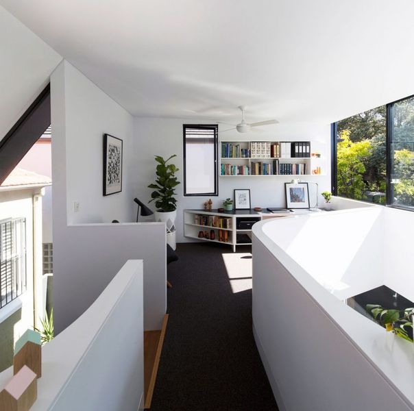 Espace Bibliothèque Second étage - Unfurled-House Par Christopher Polly Architect - Sydney, Australie