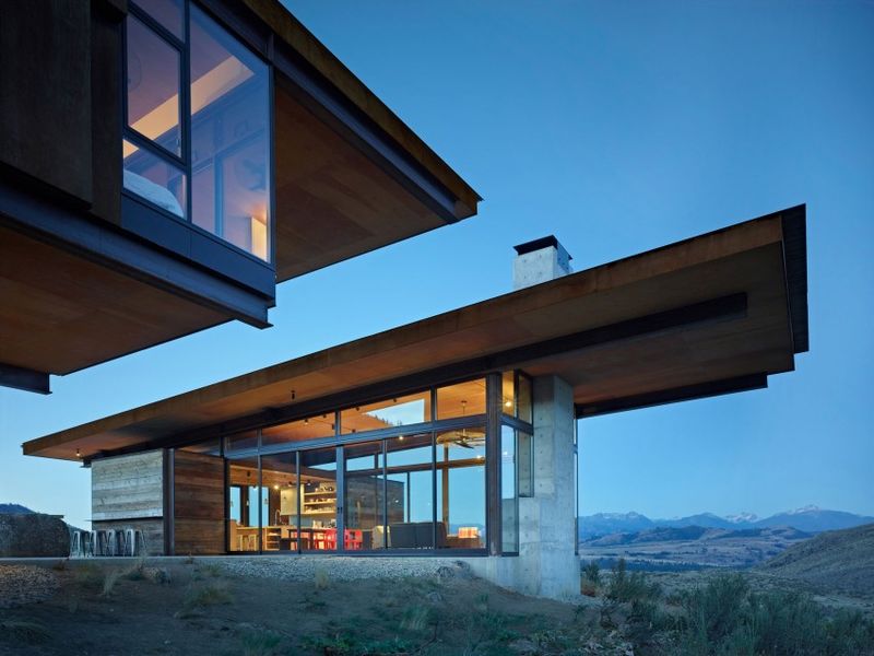 Façade Vitrée Illuminée - Studhorse Par Olson Kundig - Washington, Etats-Unis