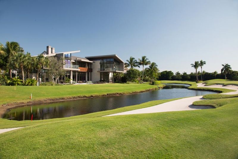 Grand Espace Vert - Ballantrae Court Par Kz Architecture - Floride, USA