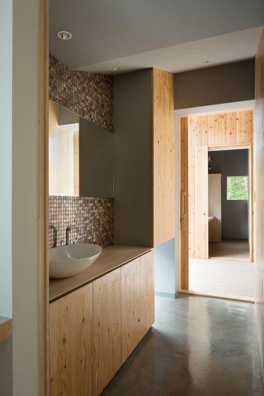 Lavabo - Shed-Roof-House Par Hiroki Tominaga - Yamanashi, Japon