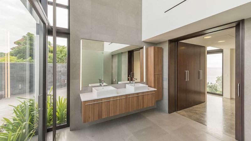 Lavabo & Porte Vitrée - Casa Sea La Vie Par Sarco Architects, Costa Rica