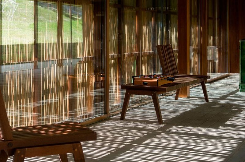 Petit Coin Pour Jeux & Porte Vitrée Coulissante - Catucaba-House Par MK27 Studio - Catucaba, Bresil