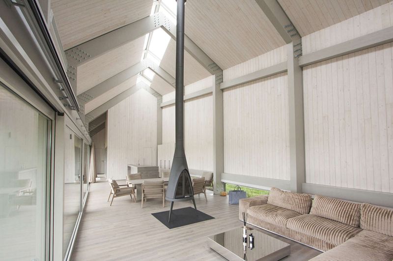 Pièce De Vie & Grande Baie Vitrée - Dune-House Par Archispektras - Lettonie