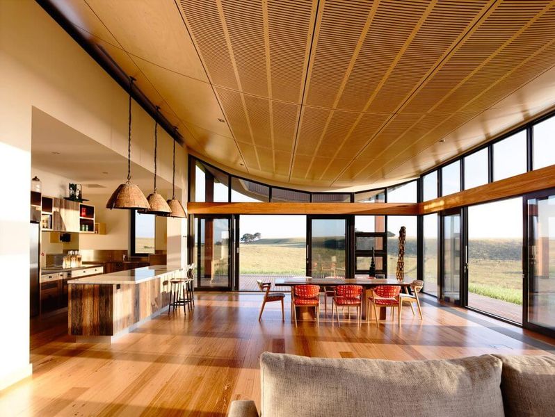 Pièce De Vie & Plafond Lambris Bois - Flinders-House Par Peter Schaad Design, Australie
