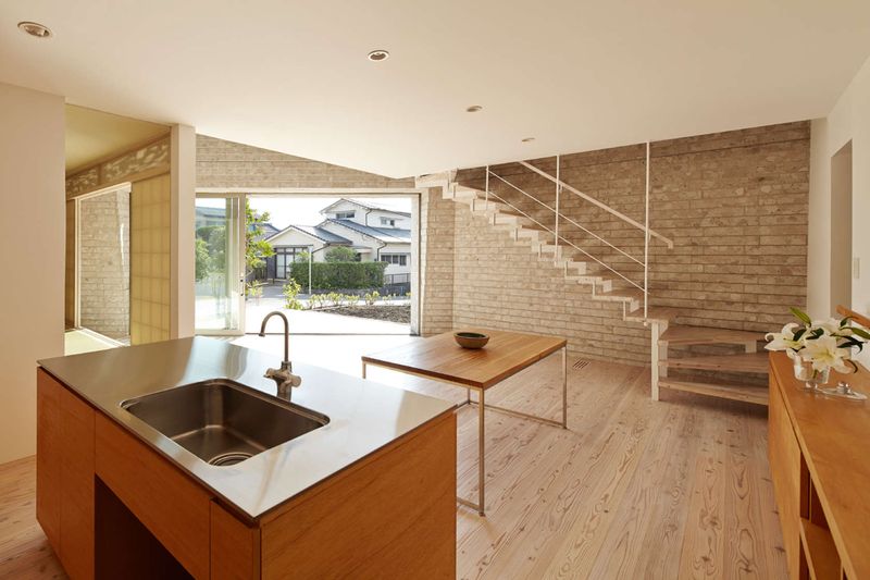 Pièce Principale Entrée & Lavabo - Shirasu Par Asei-Suzuki - Kagoshima, Japon