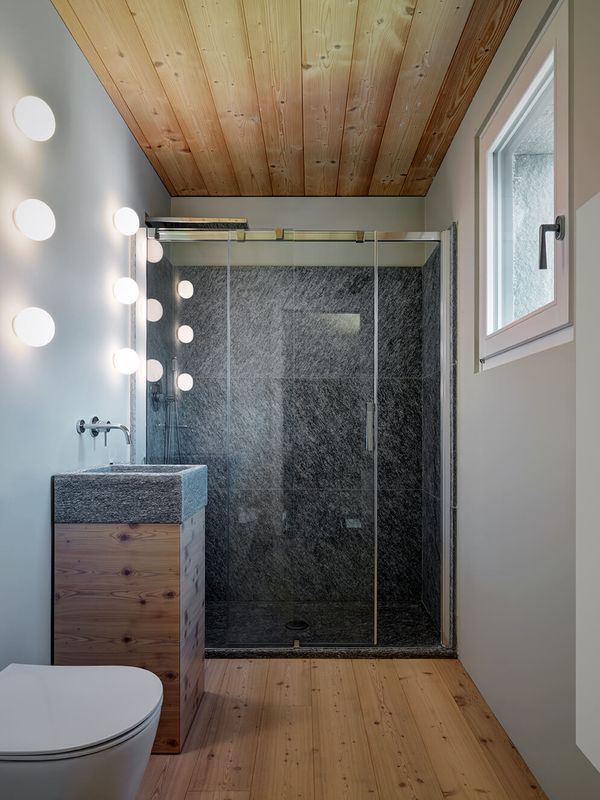Salle De Bains - SV-House Par Rocco Borromini - Albosaggia, Italie