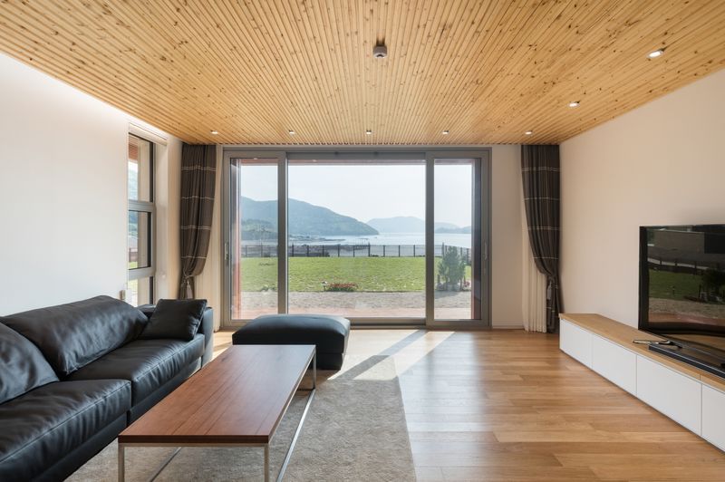 Salon & écran TV - House-Dongmang Par 2m2 Architects - Geoje, Coree Du Sud