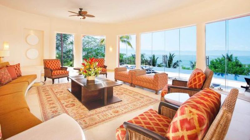 Salon & Grande Baie Vitrée - Casa Mariposa Conçue Par Arqflores - La Cruz De Huanacaxtle, Mexique