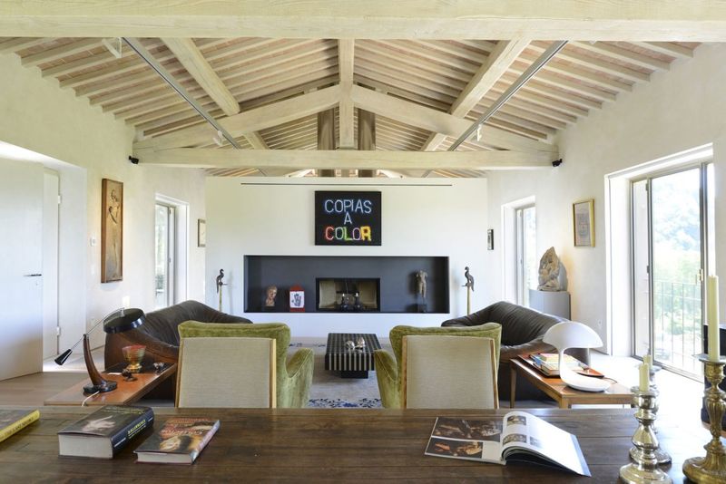 Salon & Grande Baie Vitrée Coulissante - La-Capanna Par Cecchini Chiantelli - Capannori, Italie