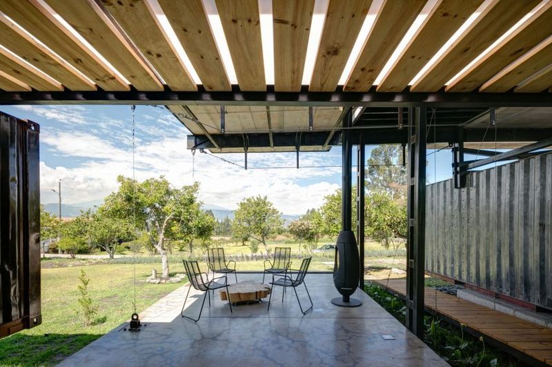 Salon Terrasse Design & Vue Paysage - RDP House Par Daniel Moreno Flores - Pichincha, Equateur