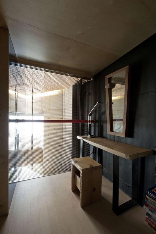 Table & Miroir - Dayangsanghoi Par Tune Planning - Seoul, Coree Du Sud