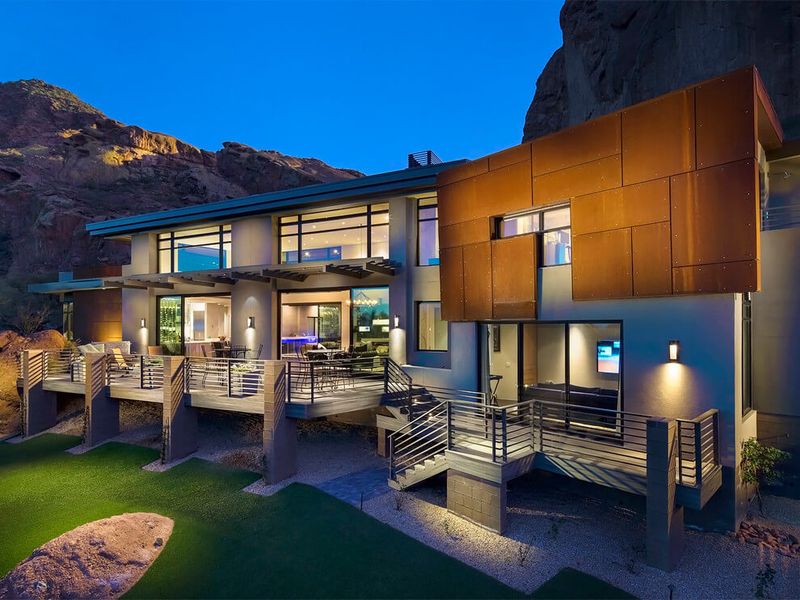 Vue D'ensemble Arrière - Arizona-Contemporary Par Luster Custom Homes - Arizona, USA