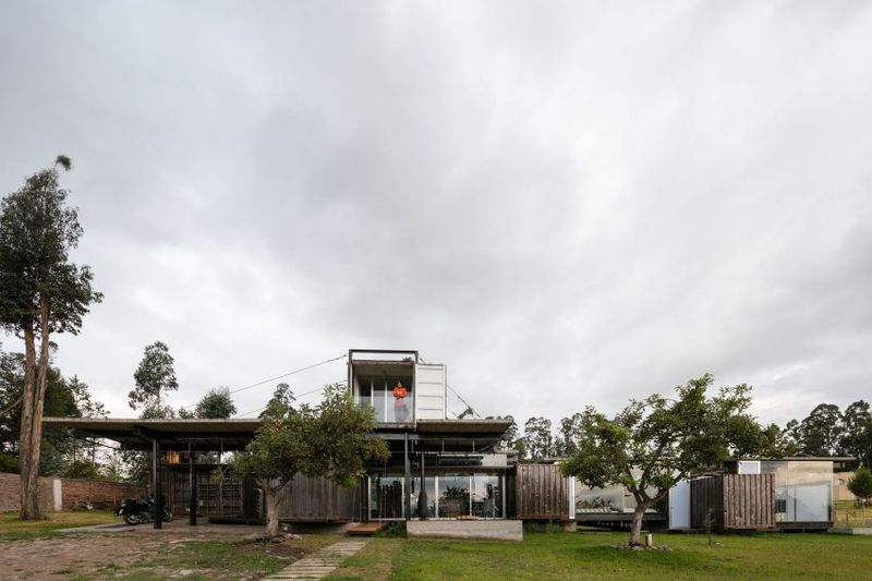Vue D'ensemble Jour - RDP House Par Daniel Moreno Flores - Pichincha, Equateur