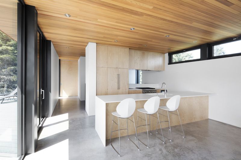 îlot Central De Cuisine - V-Shaped-Residence Par Bourgeois Lechasseur - Charlevoix, Canada