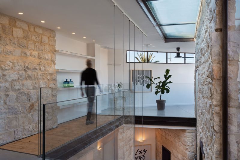 balcon étage - Stone-House par Henkin Shavit Architecture & Design - Safed, Israël