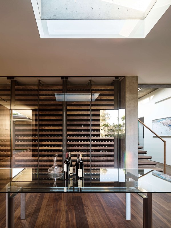 cave à vins - Oak Pass Main House par Walker Workshop - Los Angeles, Usa