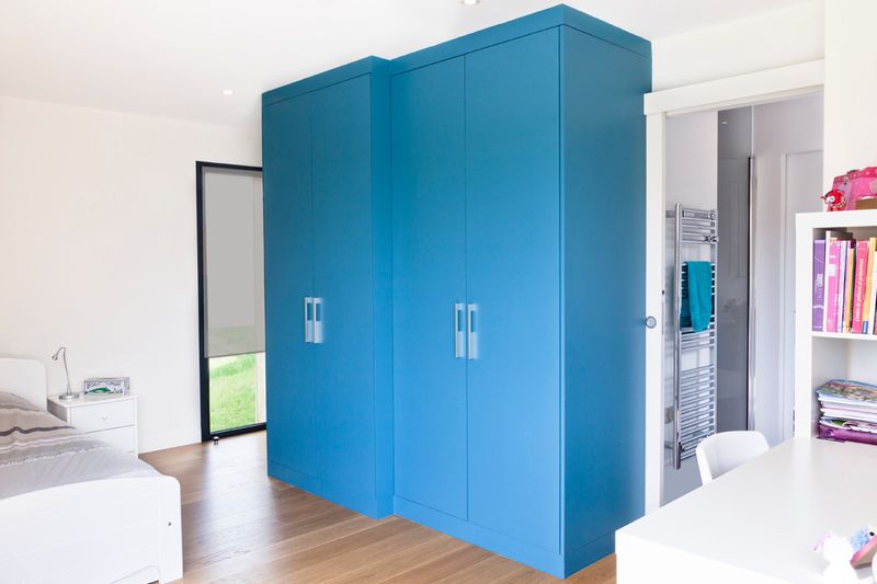 chambre & penderie - House-in-Lyon par Damien Carreres - Lyon, France