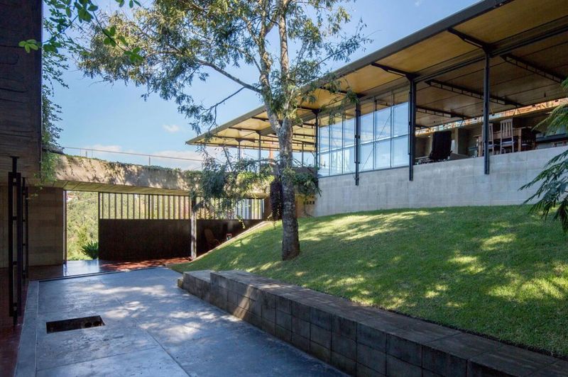 clôture entrée - Casa-Santo-Antonio par H+F Arquitetos - Santo Antônio, Brésil