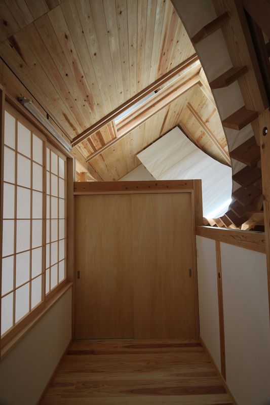 couloir - Passive-House par Kikuma Watanabe - Kasugoaka, Japon