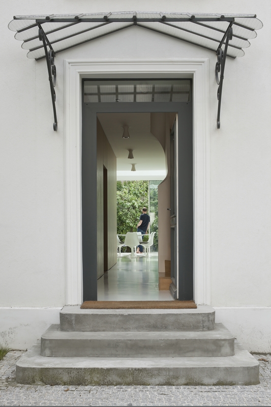 entrée - maison - Atelier Zundel Cristea- Photo Sergio Grazia - France