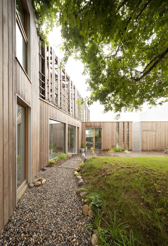 façade bardage bois - vlb-maison-bbc par Detroit Architectes - Verrières-le-Buisson, France