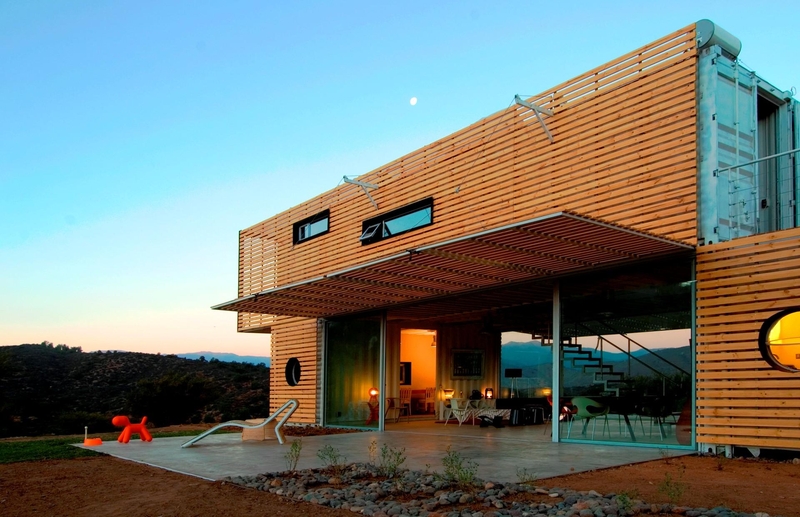 façade entrée et terrasse - Infiniski Manifesto House par james&mau arquitectura - Curacaví, Chili - photo Antonio Corcuera