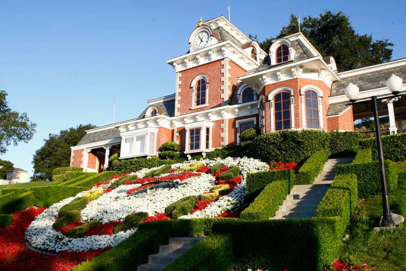 façade principale - magnifique ranch de Michael Jackson