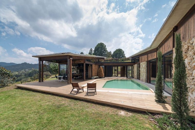 Façade Terrasse Bois & Piscine - Gozu-House Par Opus - El Retiro, Colombie