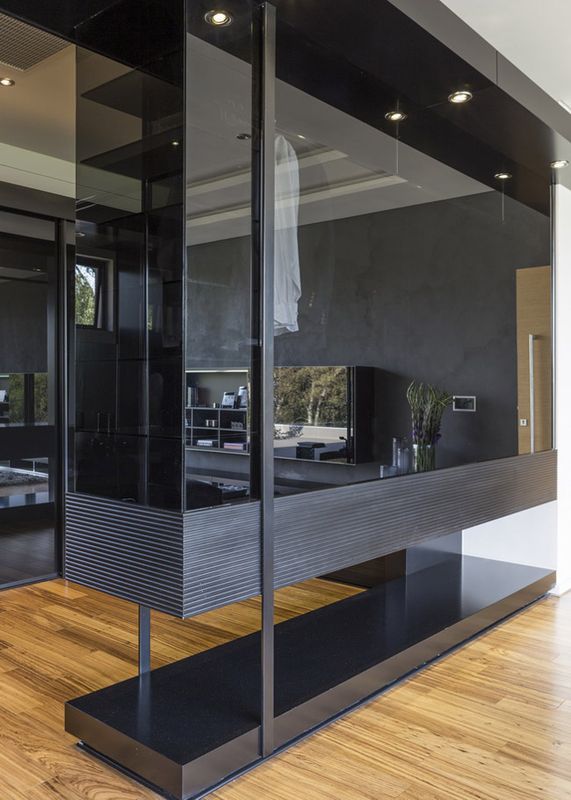 grande baie vitrée - House-in-Blair-Atholl par Nico van der Meulen Architectes - Johannesburg, Afrique du Sud