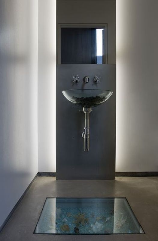 lavabo & déco sol salle de bains - Mountain-Residence par Chen Suchart Studio - Arizona, USA