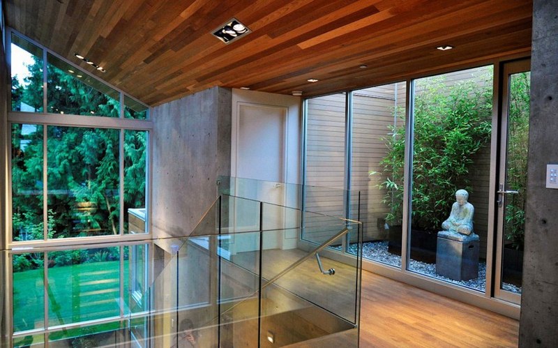 palier étage - Forest House par Garret Cord Werner - Vancouver, Canada