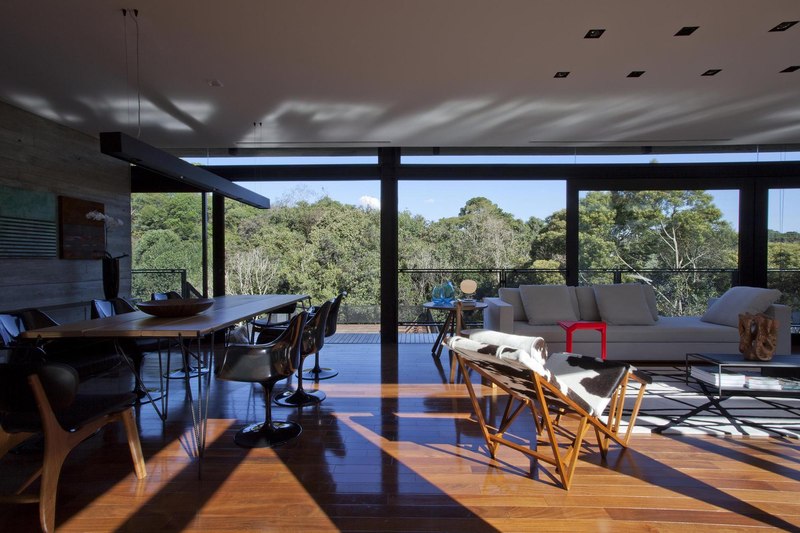 séjour et salon - LM Residence par Marcos Bertoldi Arquitetos - Campo Comprido, Brésil