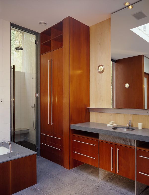 salle de bains - Hargrave-Residence par Robert M. Gurney Architect - Maryland, Etats-Unis