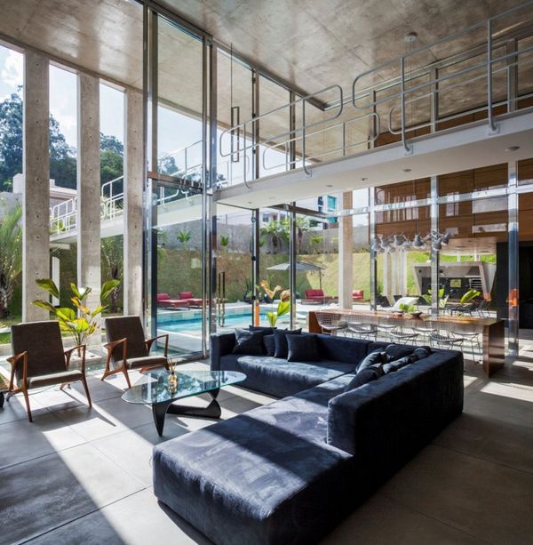 salon & grande baie vitrée - Botucatu-House par FGMF Arquitetos - Botucatu, Brésil