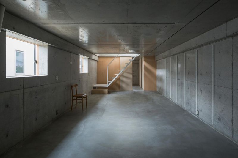 vaste sous-sol - House-Toyonaka par Tato Architects - Toyonaka, Japon