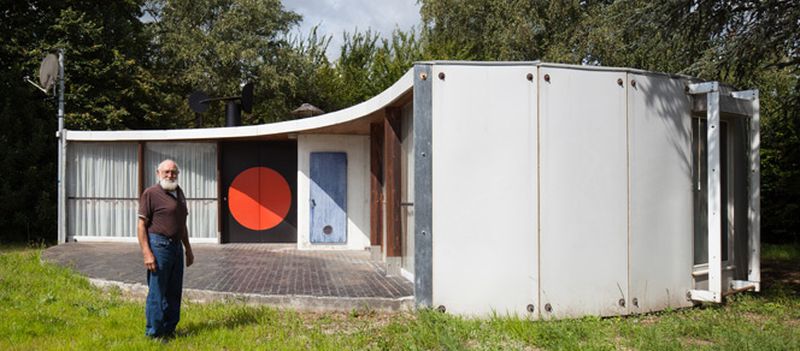 vue d'ensemble maison prouvé par Jean Prouvé, France | + d'infos