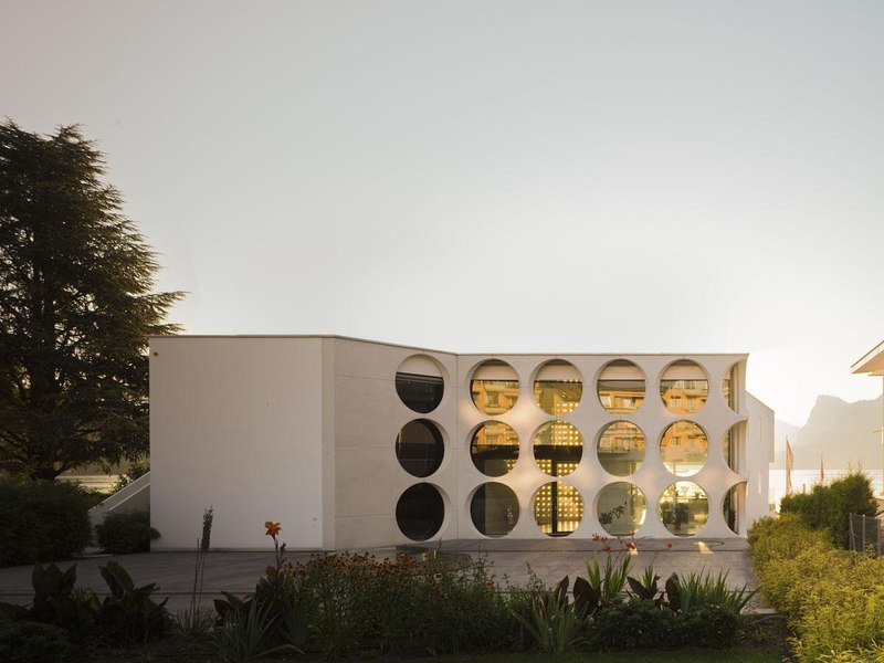 façade de nuit - o-house par Philippe Stuebi - Lucerne, Suisse