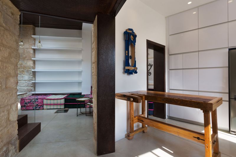 vue salon - Stone-House par Henkin Shavit Architecture & Design - Safed, Israël