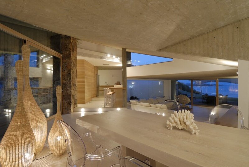 Petit Salon - Maison en béton par Luca Marastoni - Sardaigne, Italie