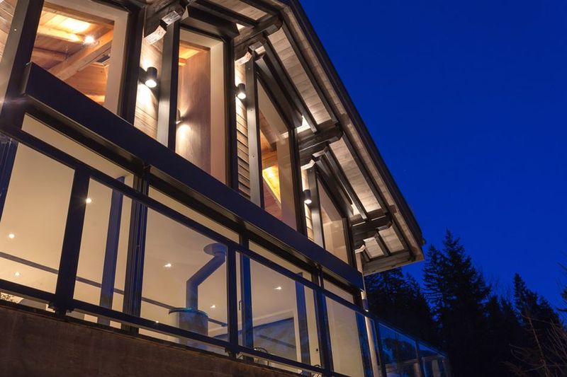 façade baie vitrée - chalet-dag par Chevalier Architectes - Chamonix, France
