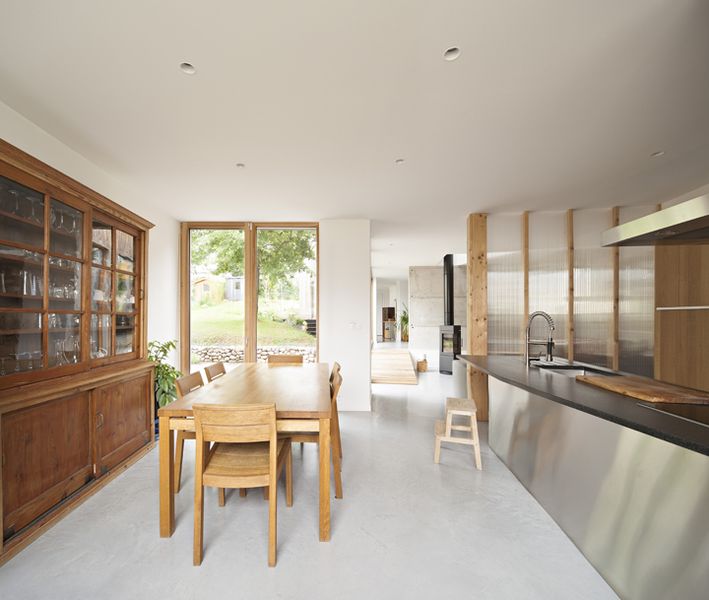 séjour & cuisine - vlb-maison-bbc par Detroit Architectes - Verrières-le-Buisson, France