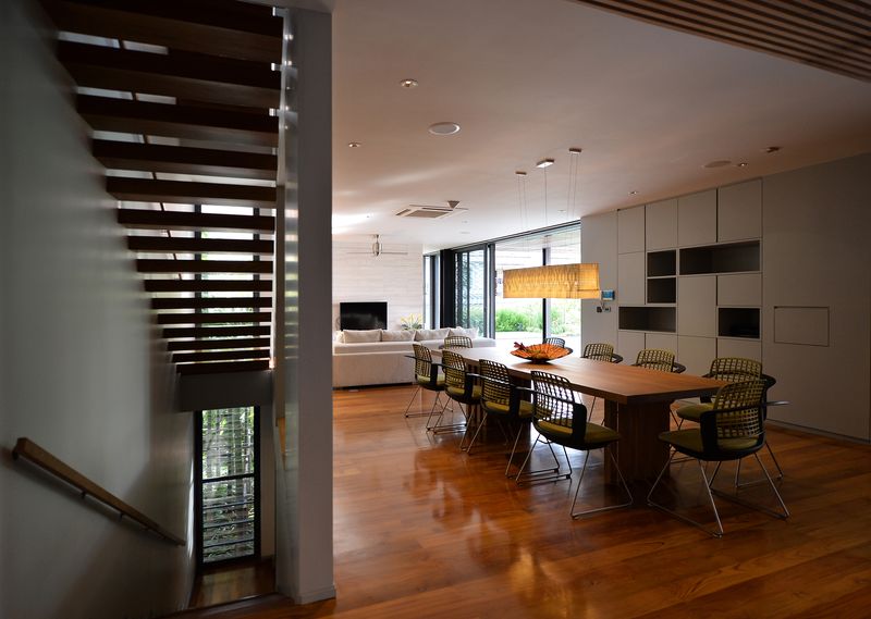 séjour & salon - Joly House par StuDO Architectes - Bangkok, Thaïlande