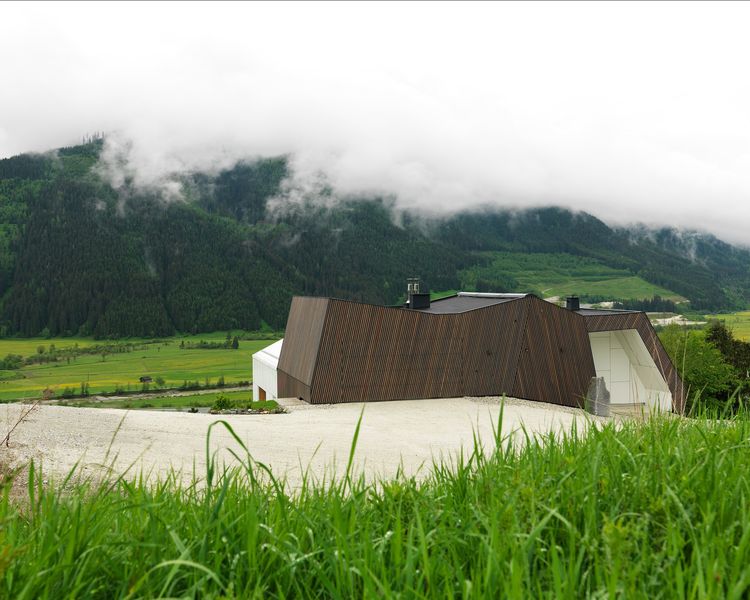 vue toit forme ludique - Mountain-View House par SoNo arhitekti - Kitzbuehel, Slovénie