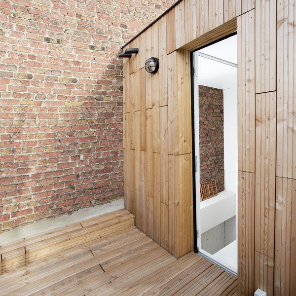extension pièce bois - Saganaki House par BUMParchitectes, France