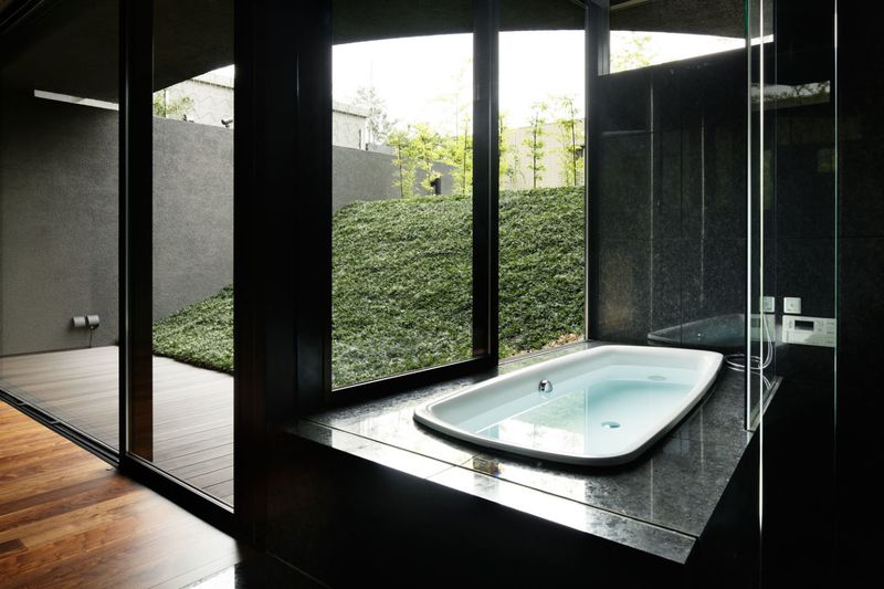 salle de bains - maison-urbaine par Artechnic - Japon